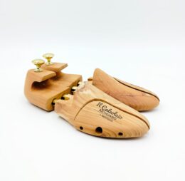 Tendiscarpe in legno di cedro